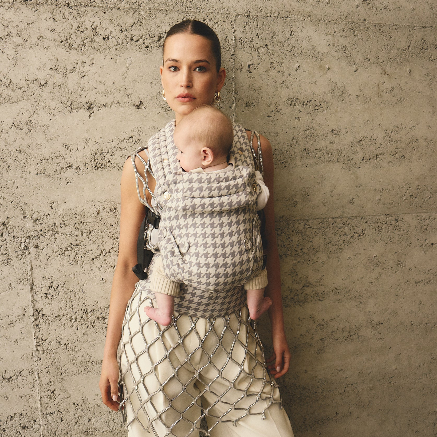 Portier - The Limitless Baby Carrier - Marle Houndstooth
