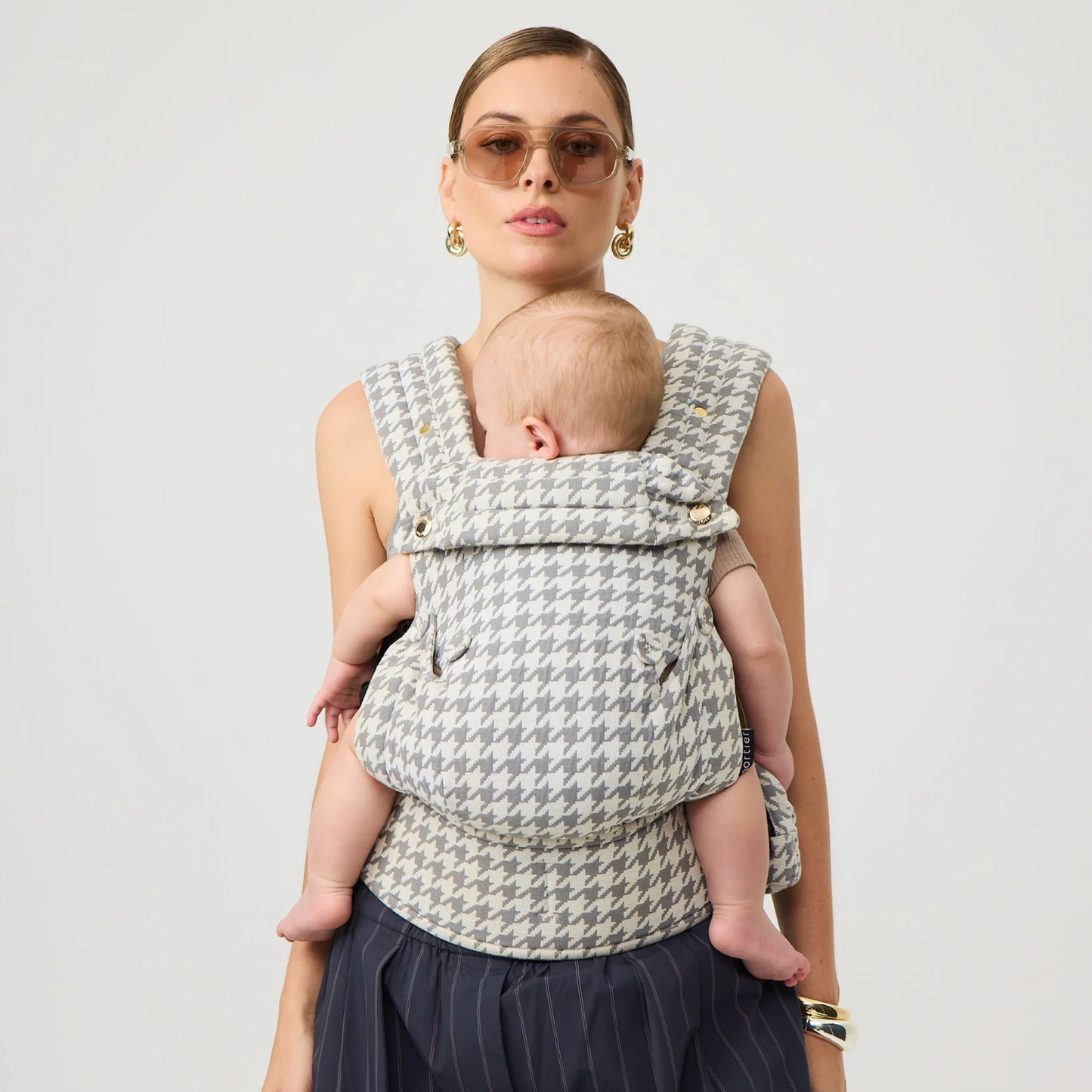 Portier - The Limitless Baby Carrier - Marle Houndstooth