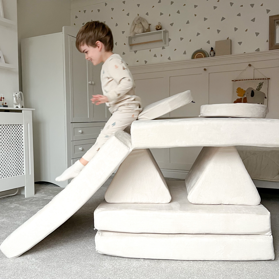 The Possum Play Couch (with Circle Set)