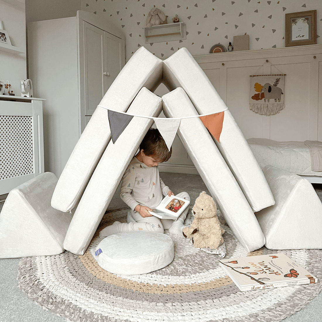 The Possum Play Couch (with Circle Set)