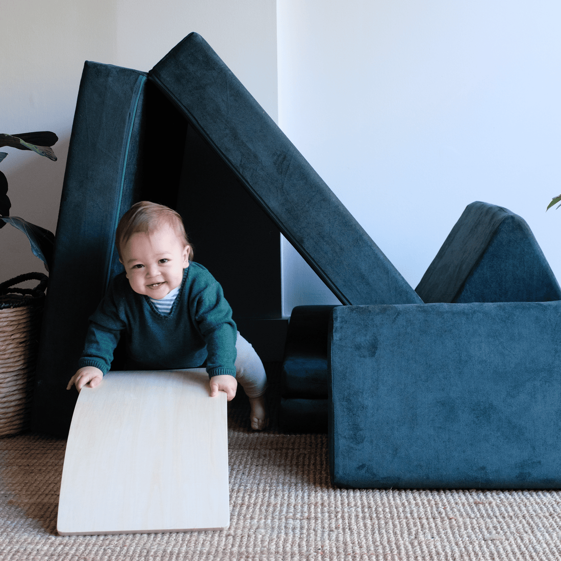The Possum Play Couch (with Circle Set)