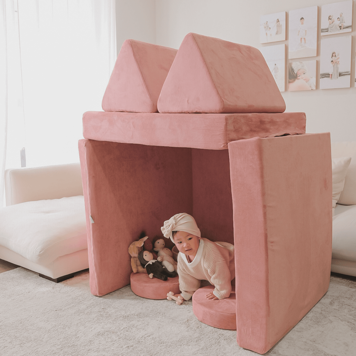 The Possum Play Couch (with Circle Set)