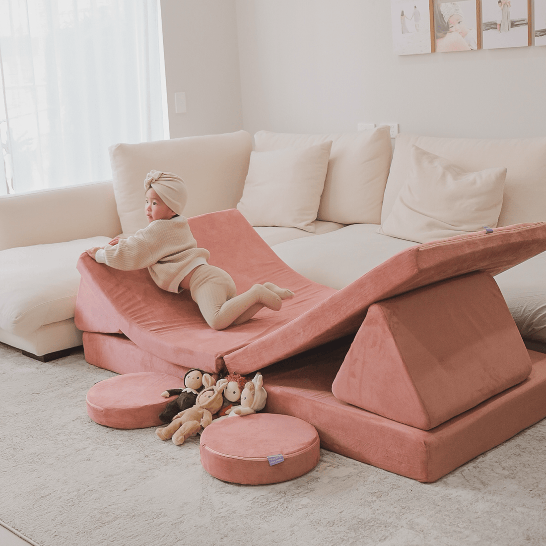 The Possum Play Couch (with Circle Set)