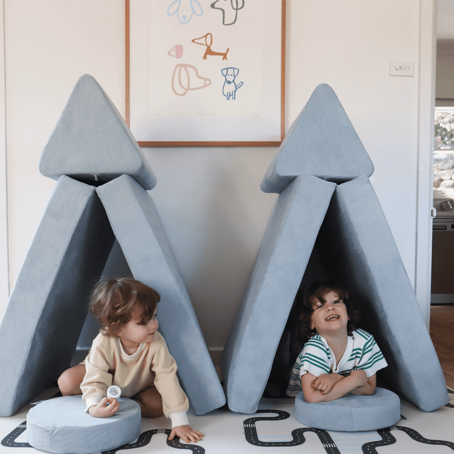 The Possum Play Couch (with Circle Set)