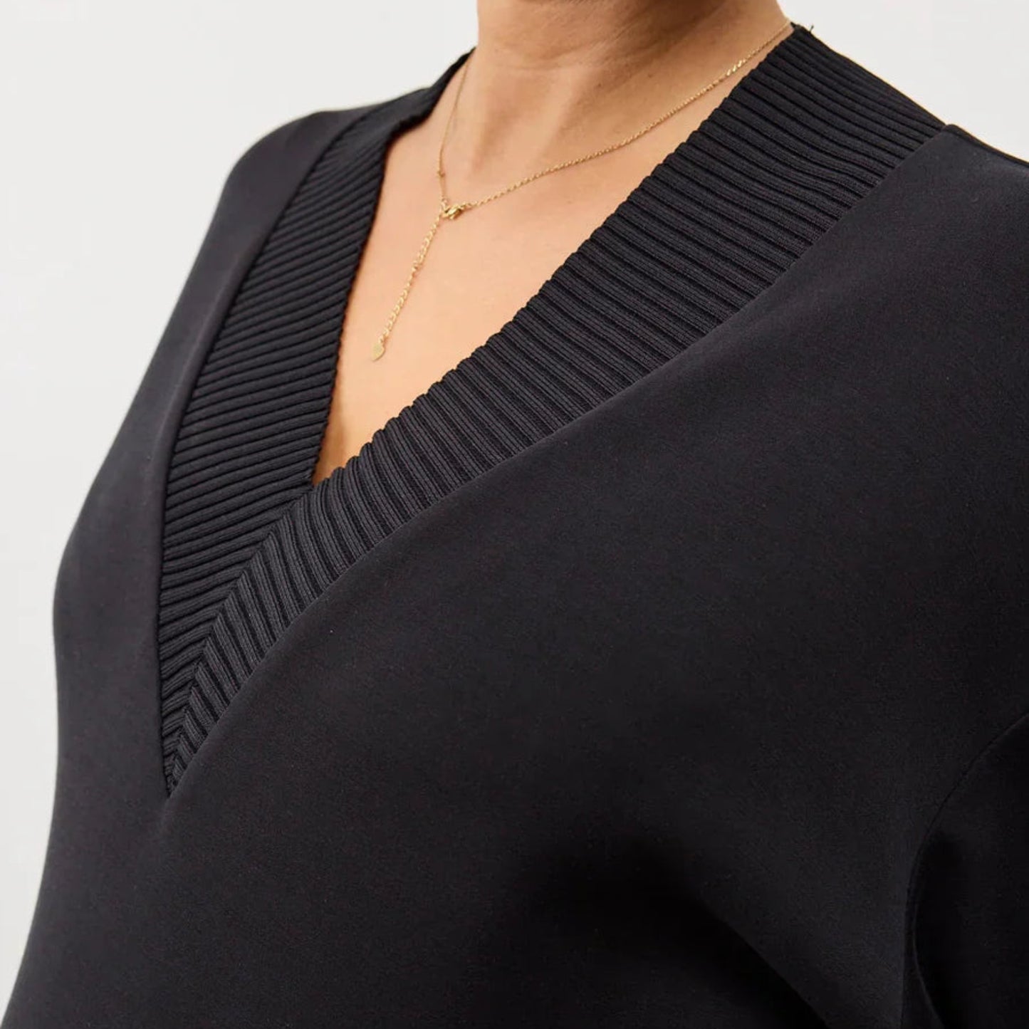 Lucia Lounge Top - Black