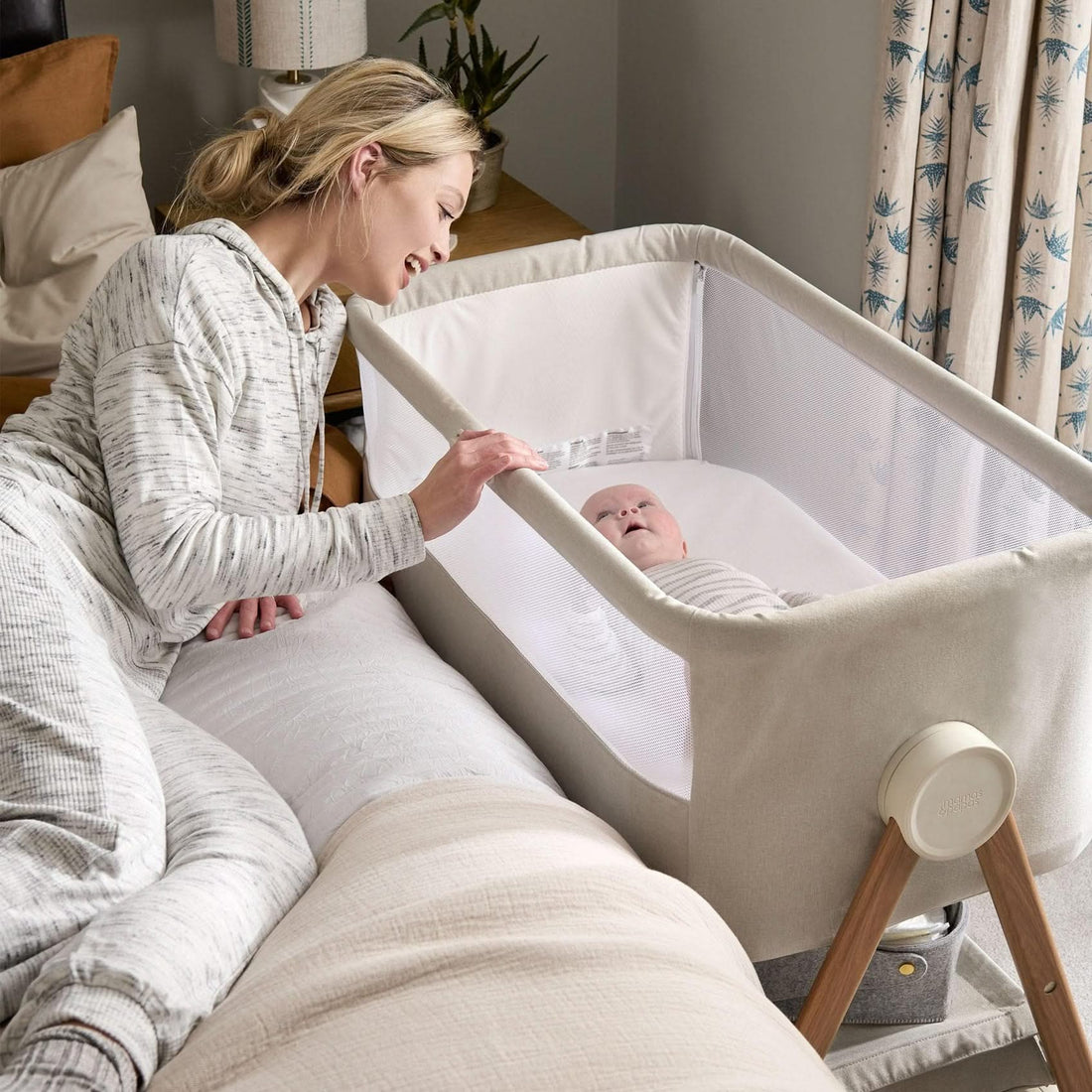 Lua Bedside Bassinet Beige by Mamas Papas The Memo