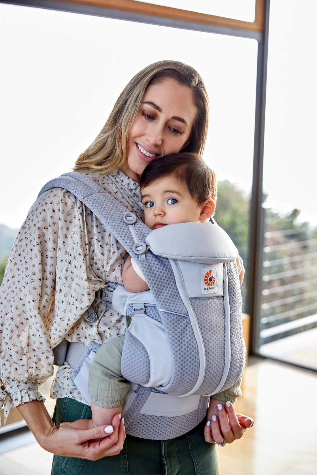 Omni Breeze Baby Carrier - Pearl Grey