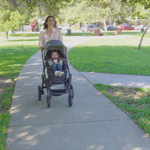 UPPAbaby VISTA V3 Bassinet and Seat Pram - Pearl Grey Jacquard/Carbon (Savannah)