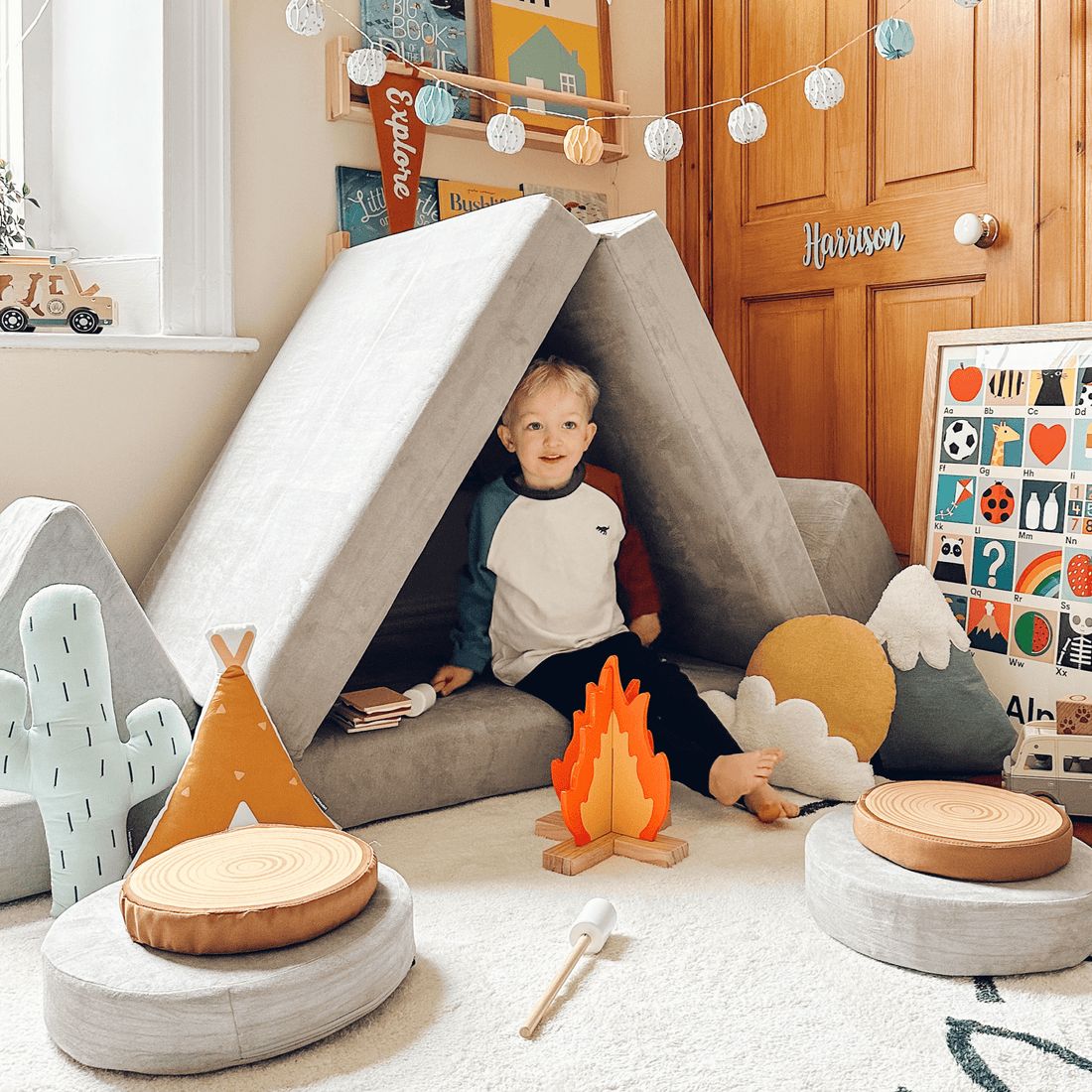 The Possum Play Couch (with Circle Set)