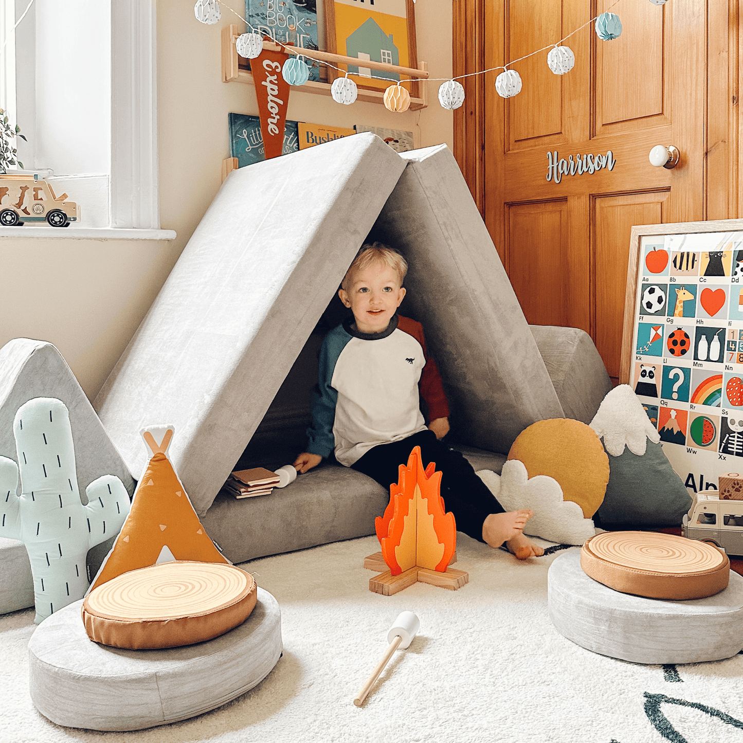 The Possum Play Couch (with Circle Set)