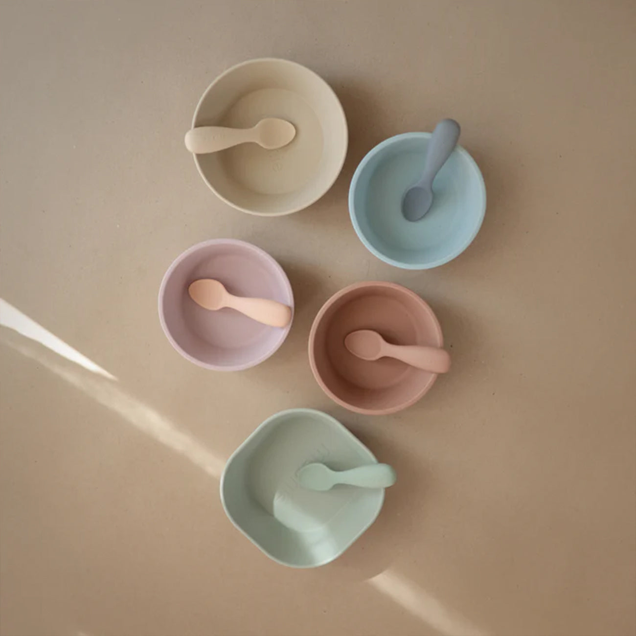 Mushie Silicone Suction Bowl - Ivory