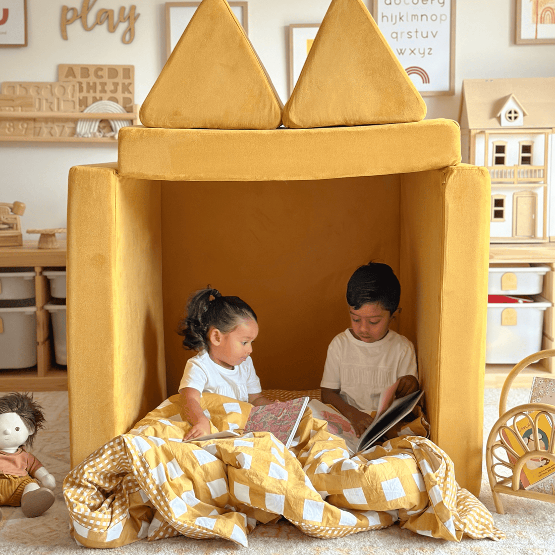 The Possum Play Couch (with Circle Set)