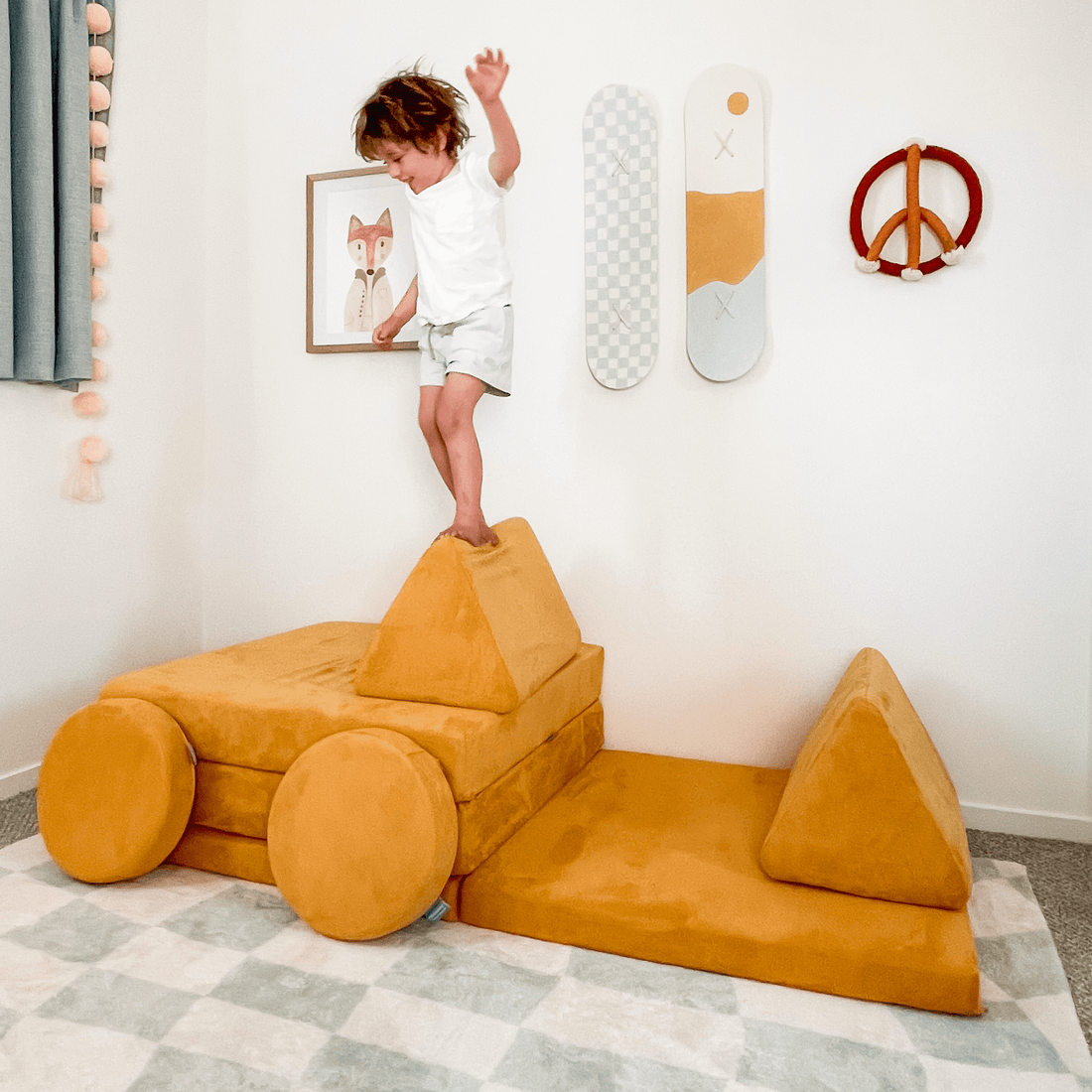 The Possum Play Couch (with Circle Set)