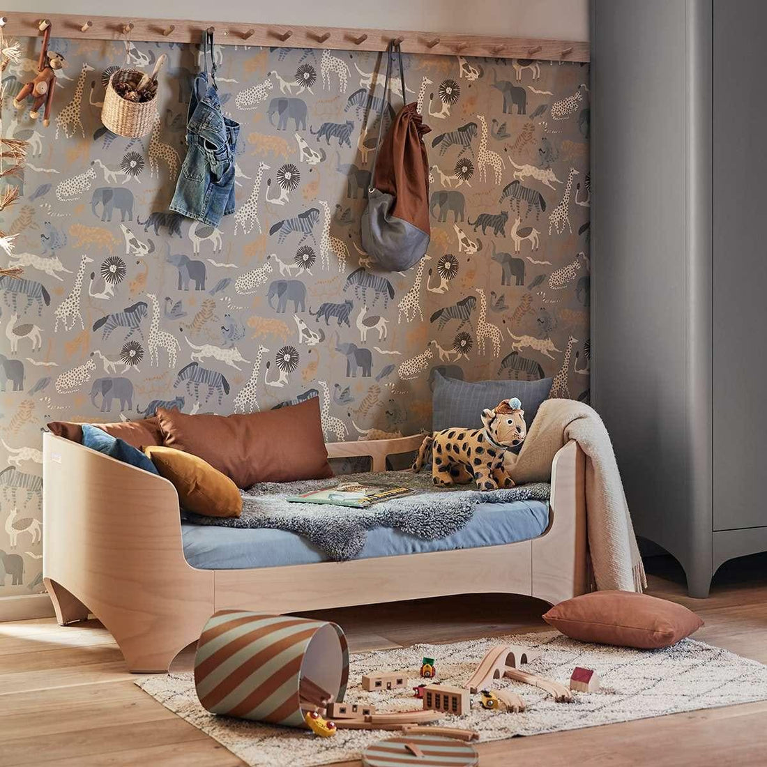 Classic Junior Bed Kit White Wash by Leander the memo – The Memo