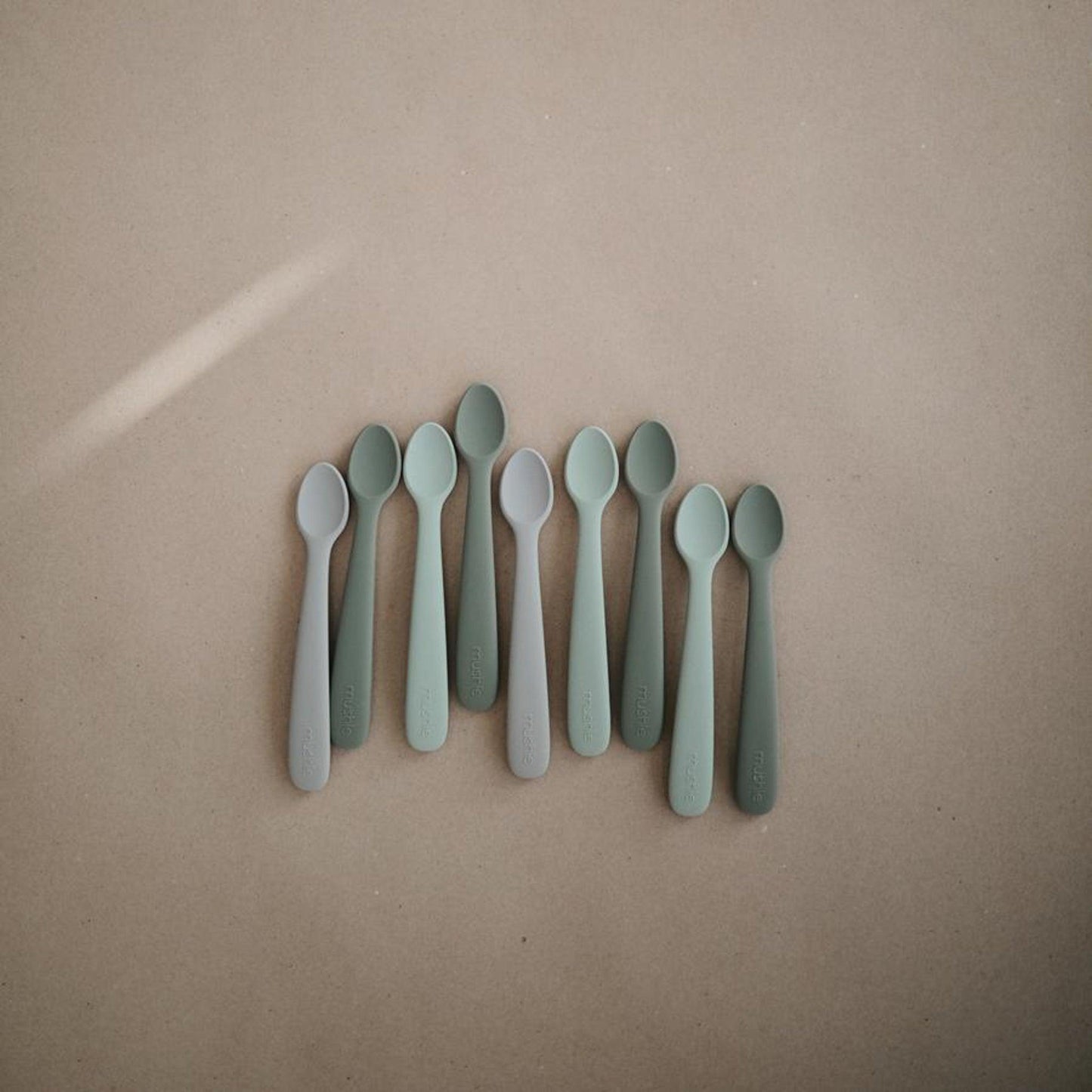 Silicone Feeding Spoon Set (Cambridge Blue/Shifting Sand)